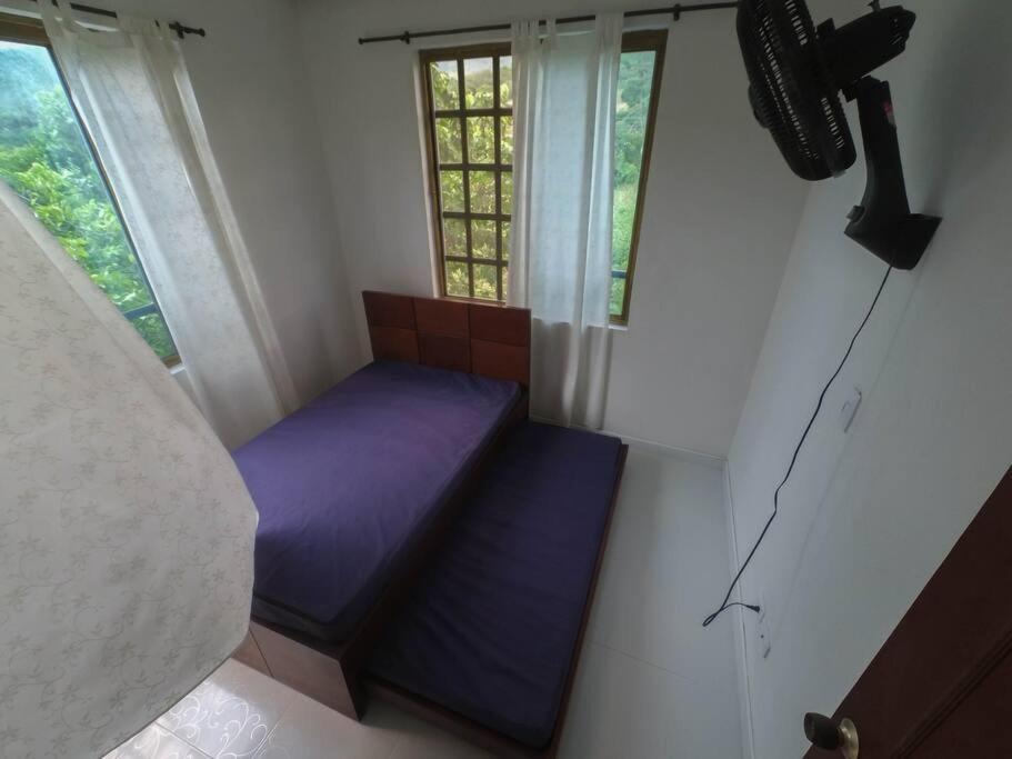 Casa Familiar Y De Descanso Villa Lorenza - Apulo Cund. Kültér fotó