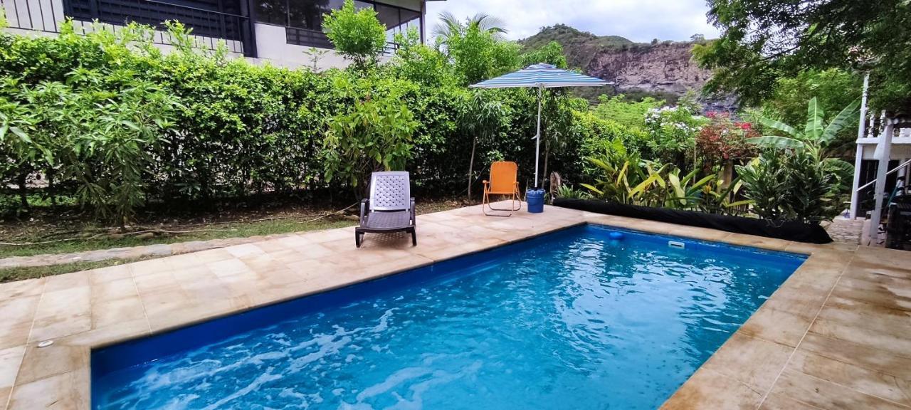 Casa Familiar Y De Descanso Villa Lorenza - Apulo Cund. Kültér fotó
